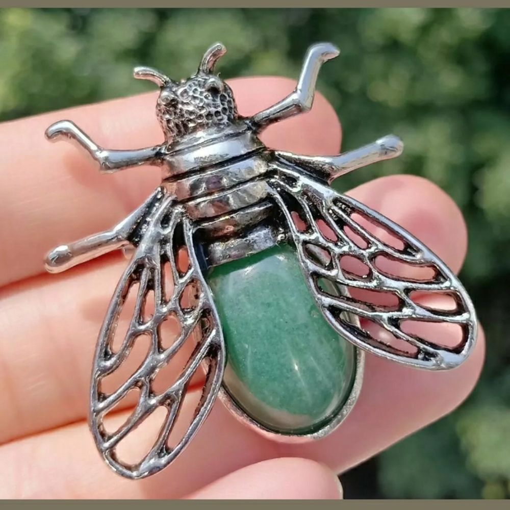 New Lucky Aventurine Cicada Pin Brooch Pendant.